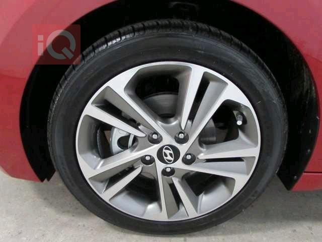 هیوندای ئەلەنترا